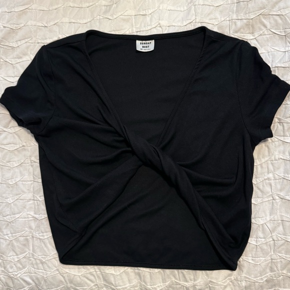 Sunday Best top - Picture 2 of 3